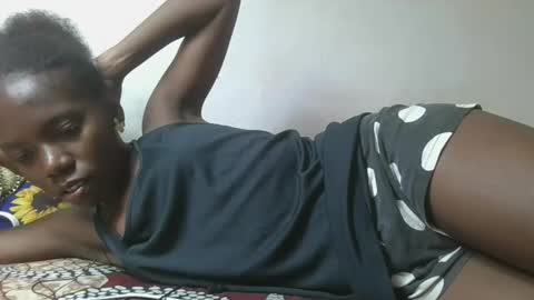 wangela online show from February 5, 6:12 pm