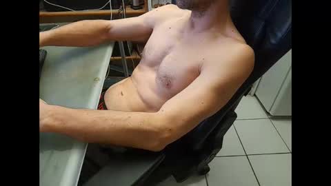 wankadelik online show from March 31, 9:15 pm