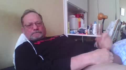 Snapshot of wanky357 chatting on February 23, 7:39 am Tibo Love online show from February 23, 7:39 am