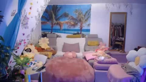 Emilia inst  online show from October 16, 5:03 pm