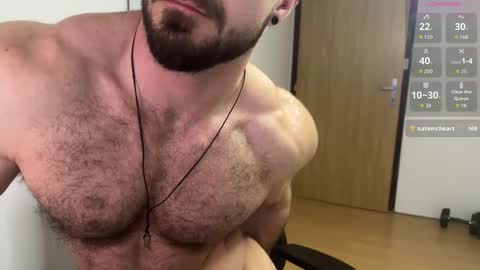 Snapshot of wannaseeyourface chatting on February 27, 6:13 am new online show from February 27, 6:13 am