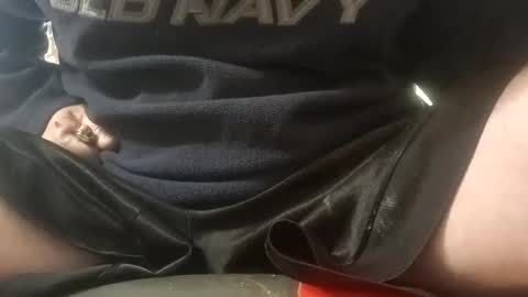 Snapshot of wanttowatch87 chatting on October 5, 5:06 am wanttowatch87 online show from October 5, 5:06 am