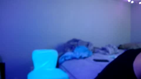 wantu2cumnow online show from June 21, 11:46 am