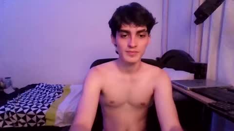Snapshot of warrenblushfire chatting on October 20, 4:24 am W A R R E N B L U S H F I R E online show from October 20, 4:24 am