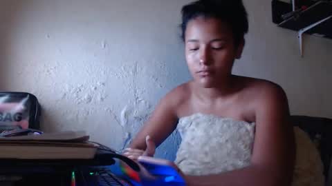  washbag14 online show from February 9, 3:49 pm