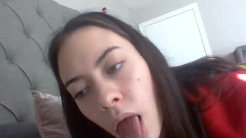 wasiancutie online show from March 29, 9:37 pm