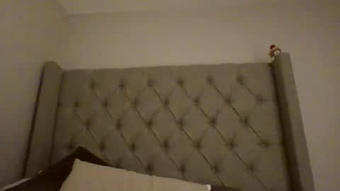 wasiancutie online show from May 4, 6:53 am