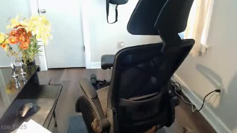 Snapshot of wasted_daze_ chatting on November 15, 6:15 pm wasted_daze_ online show from November 15, 6:15 pm