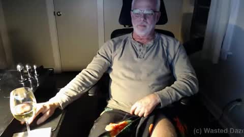 Snapshot of wasted_daze_ chatting on November 25, 2:22 am wasted_daze_ online show from November 25, 2:22 am