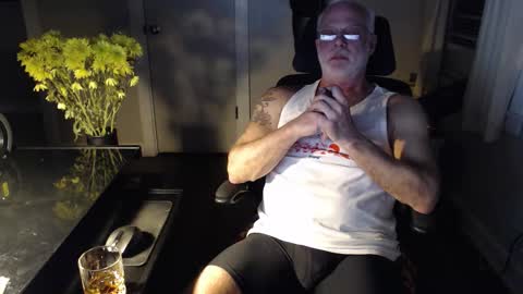 Snapshot of wasted_daze_ chatting on February 3, 3:04 am wasted_daze_ online show from February 3, 3:04 am