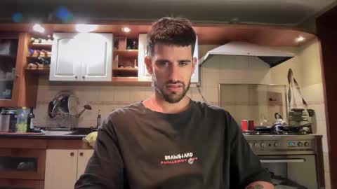 wearetwo online show from December 4, 2:54 am