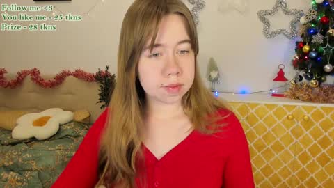 Snapshot of watermelon_sugar_ chatting on December 18, 2:28 pm Tess Pls support me with Can we reach 155 my favorite number online show from December 18, 2:28 pm
