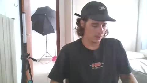 Snapshot of wave_boyy chatting on March 12, 11:49 am wave_boyy online show from March 12, 11:49 am