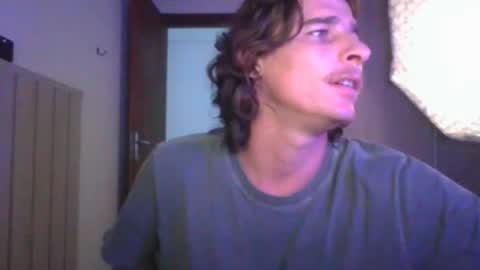 Snapshot of wave_boyy chatting on March 14, 11:32 pm wave_boyy online show from March 14, 11:32 pm