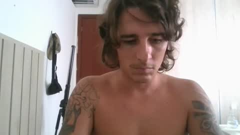 Snapshot of wave_boyy chatting on March 17, 12:41 pm wave_boyy online show from March 17, 12:41 pm