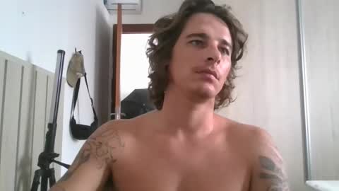 Snapshot of wave_boyy chatting on March 18, 3:37 pm wave_boyy online show from March 18, 3:37 pm