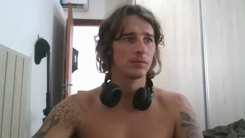 Snapshot of wave_boyy chatting on March 24, 3:06 pm wave_boyy online show from March 24, 3:06 pm