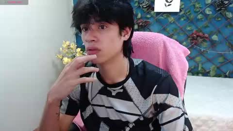 Snapshot of wayath chatting on July 5, 11:06 am Wayath online show from July 5, 11:06 am