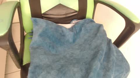 Snapshot of we_n_you chatting on September 25, 1:26 pm Trixie 3 online show from September 25, 1:26 pm