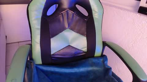 Trixie 3 online show from November 16, 1:06 pm