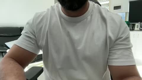 Snapshot of weaponx1 chatting on October 22, 8:52 pm Weapon X online show from October 22, 8:52 pm