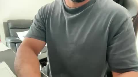 Snapshot of weaponx1 chatting on November 19, 11:05 pm Weapon X online show from November 19, 11:05 pm