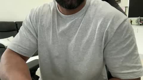 Snapshot of weaponx1 chatting on January 15, 12:04 am Weapon X online show from January 15, 12:04 am