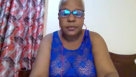 weaverbird25 online show from March 28, 8:41 pm