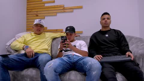 Jhonny Dick  his neighbors. online show from February 26, 1:21 am