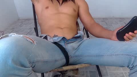 Snapshot of webcamjl chatting on January 14, 8:26 pm Balruk online show from January 14, 8:26 pm