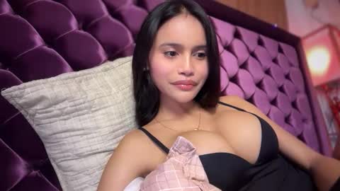 Maggie online show from March 26, 4:34 pm