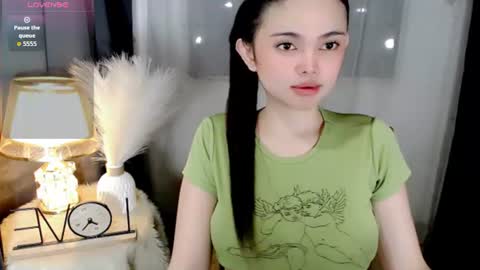 Snapshot of webcum_mami chatting on June 29, 4:51 pm mami abby online show from June 29, 4:51 pm