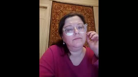 Snapshot of webgirl2 chatting on November 12, 9:47 pm Marina online show from November 12, 9:47 pm