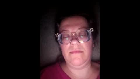 Snapshot of webgirl2 chatting on November 13, 11:25 pm Marina online show from November 13, 11:25 pm