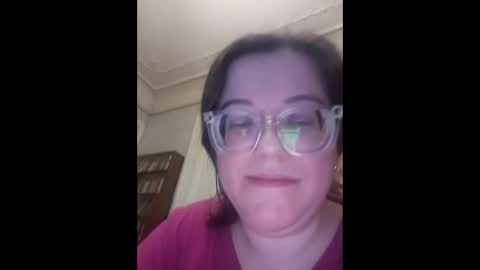 Snapshot of webgirl2 chatting on December 2, 10:27 pm Marina online show from December 2, 10:27 pm