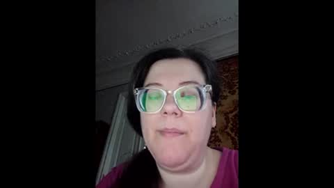 Snapshot of webgirl2 chatting on January 17, 1:38 pm Marina online show from January 17, 1:38 pm