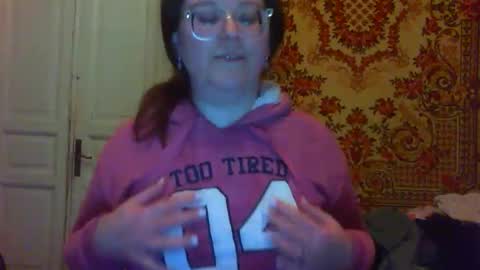 Snapshot of webgirl2 chatting on February 5, 10:47 pm Marina online show from February 5, 10:47 pm