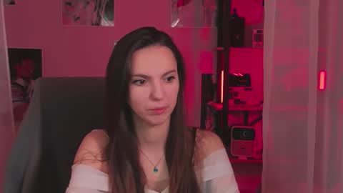 wednesday_evans online show from March 6, 5:04 am