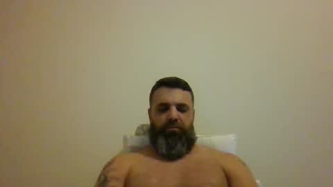 Snapshot of weezy210 chatting on November 25, 1:27 am Weezy online show from November 25, 1:27 am