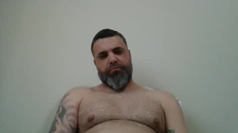 Snapshot of weezy210 chatting on April 5, 12:46 pm Weezy online show from April 5, 12:46 pm