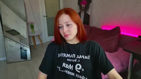 Weisser moon online show from March 18, 5:10 am