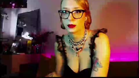 Liza online show from February 19, 1:51 am