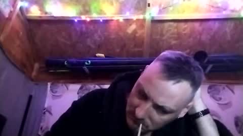 Snapshot of welshdragon37 chatting on December 21, 11:45 pm Welshdragon37 online show from December 21, 11:45 pm