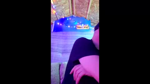 Snapshot of welshdragon37 chatting on March 25, 7:58 am Welshdragon37 online show from March 25, 7:58 am