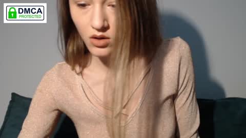 Snapshot of weltmilen chatting on December 1, 5:35 pm Milena online show from December 1, 5:35 pm