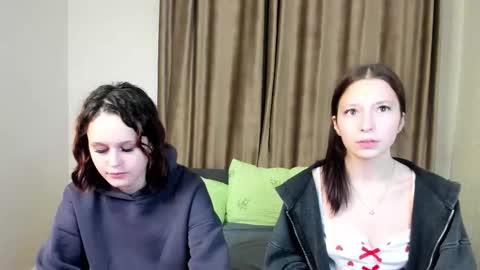 Snapshot of wendiesetters chatting on September 22, 7:05 pm Nora online show from September 22, 7:05 pm