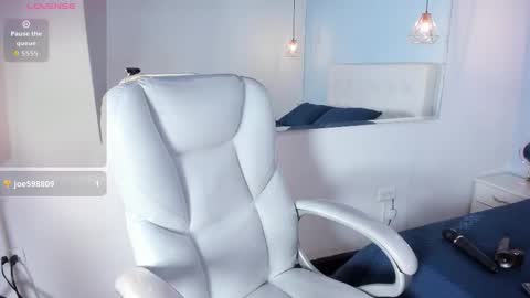 Wendolyn online show from March 18, 3:15 pm