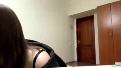 Snapshot of wendolynmusil chatting on April 19, 4:28 pm Anna online show from April 19, 4:28 pm