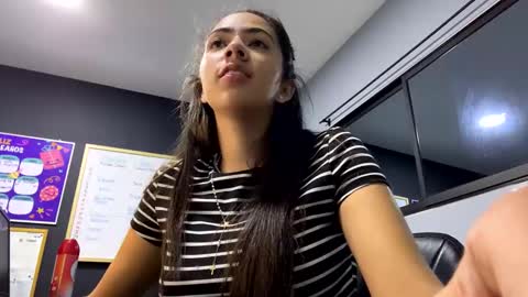 Snapshot of wendy1814 chatting on February 22, 6:50 am Wendy online show from February 22, 6:50 am