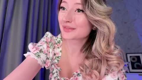 Daisy    online show from October 20, 4:07 pm